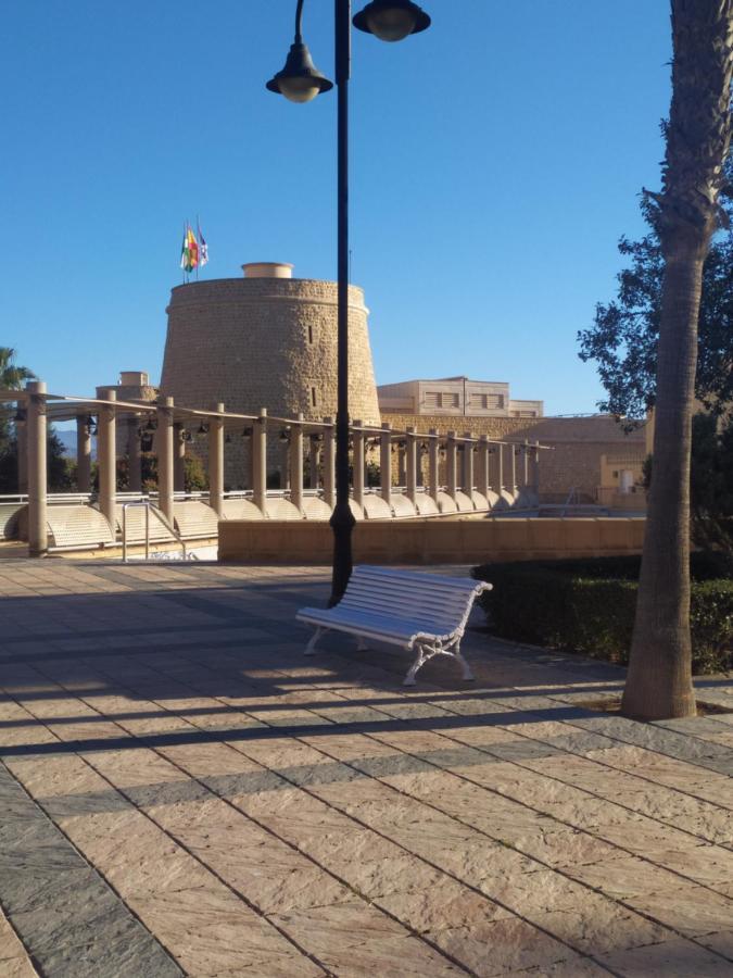 Apartamento Leyaros Roquetas de Mar Dış mekan fotoğraf